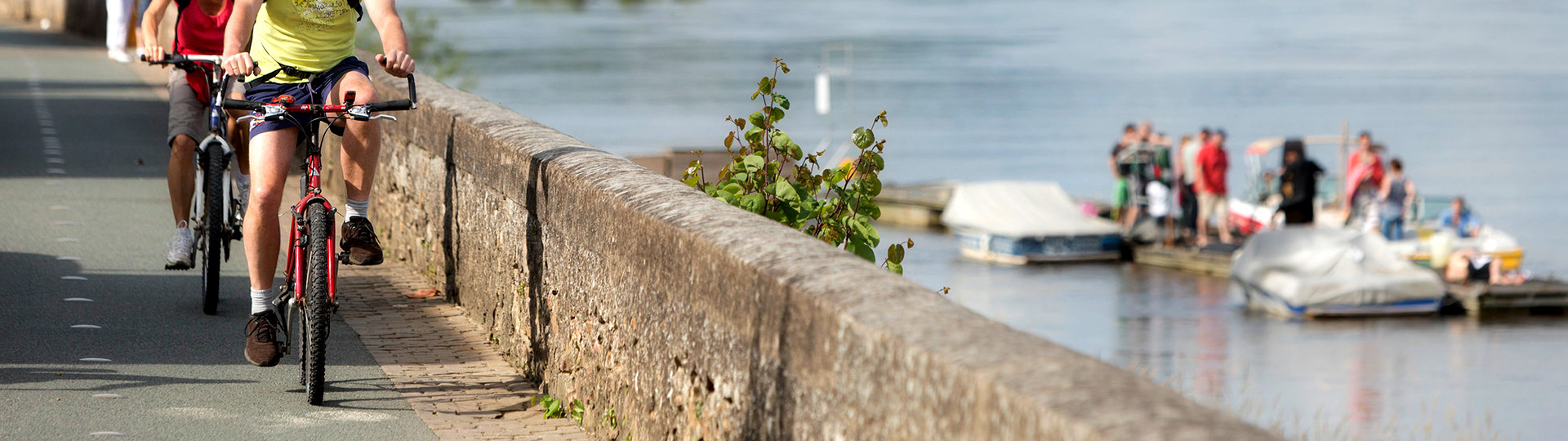 Location de vélo sur la Loire - Livraison de Guérande à Orléans - Vélo électrique, VTC, sacoches, remorque - Transfert de bagages